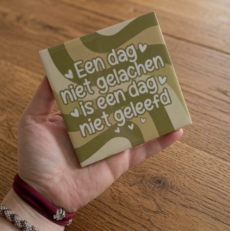 Tegel: Een dag niet gelachen