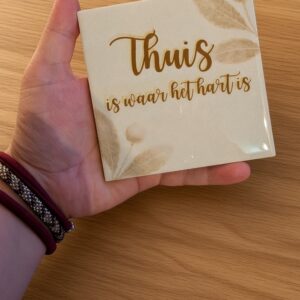 Thuis is...